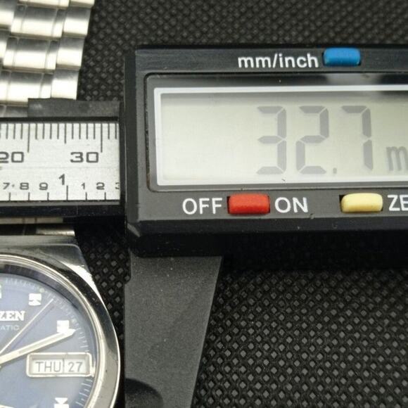 Vintage 1977 Citizen Automatic Mens Silver Watch W/daydate & Blue accents - Picture 7 of 8